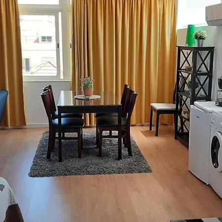 Anjos Apartment - Family Studio Central Lisbon *